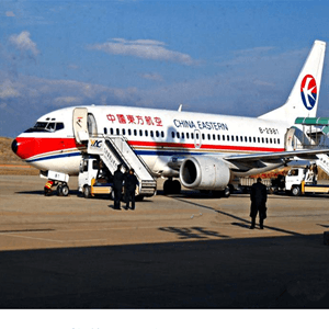 静巴音布鲁克机场托运航空快运业稳步发展的原因是什么？